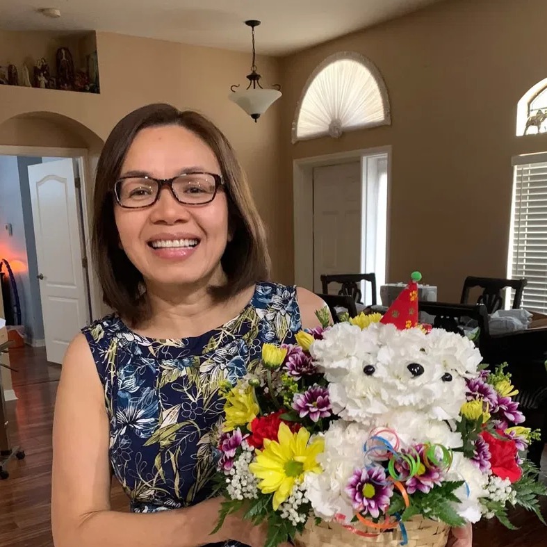 Grace, owner of US Nails Spring Hill